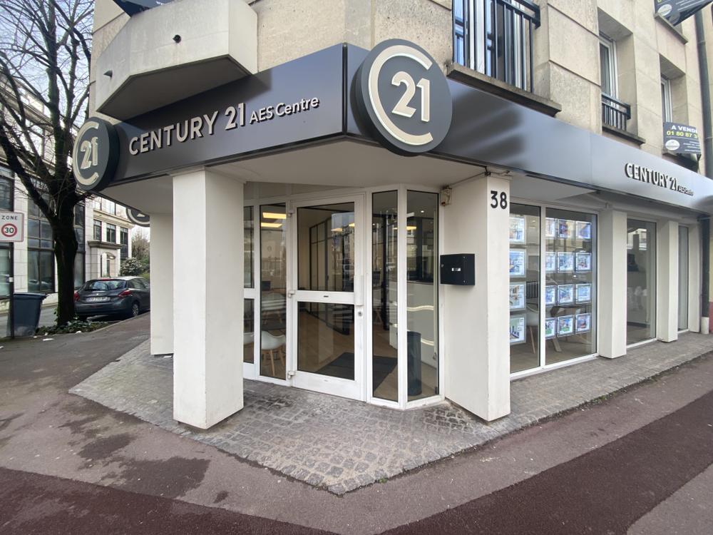 l'équipe de l'agence AES Centre