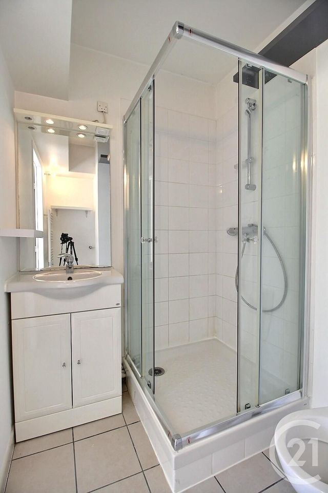 Afficher la photo en grand Appartement F1 à vendre - 1 pièce - 30.11 m2 - THIAIS - 94 - ILE-DE-FRANCE - Century 21 Aes Centre