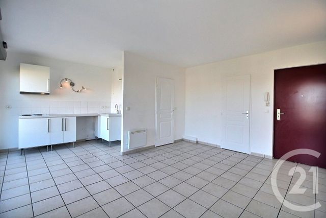 Afficher la photo en grand Appartement F1 à vendre - 1 pièce - 28.39 m2 - THIAIS - 94 - ILE-DE-FRANCE - Century 21 Aes Centre