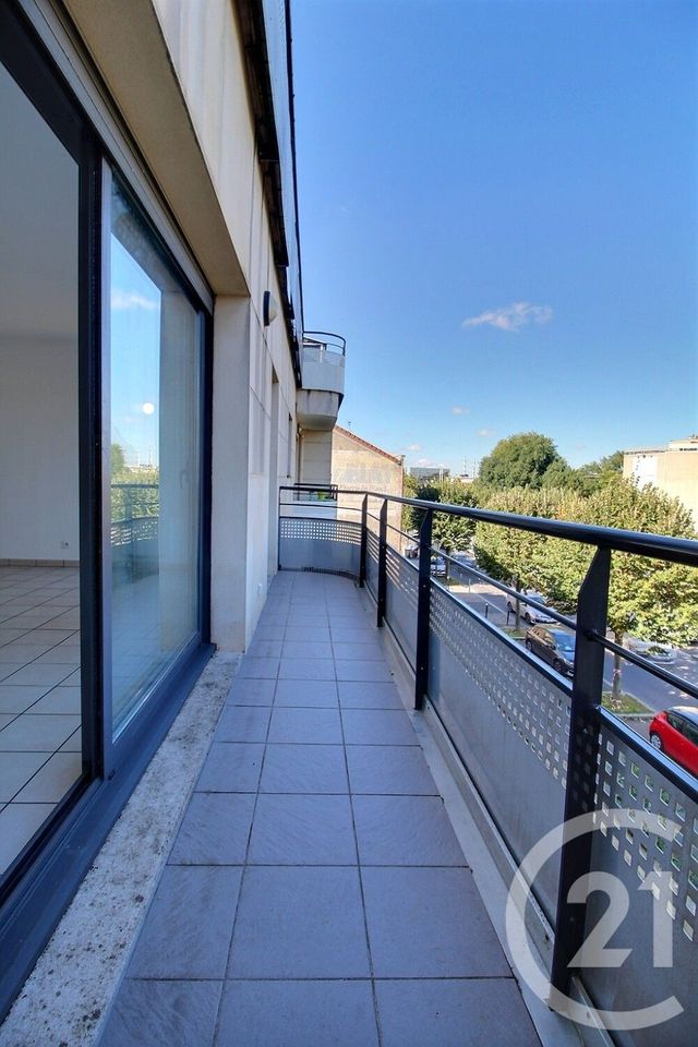 Afficher la photo en grand Appartement F1 à vendre - 1 pièce - 28.39 m2 - THIAIS - 94 - ILE-DE-FRANCE - Century 21 Aes Centre